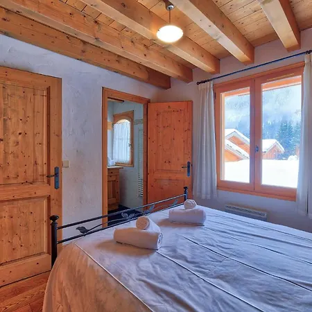 Coralie Chalet